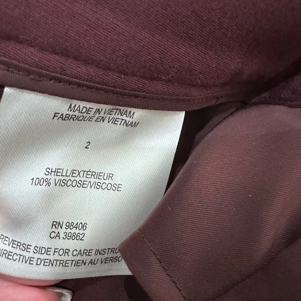 NWT Theory straight cropped burgundy leg pants - Picture 9 of 10